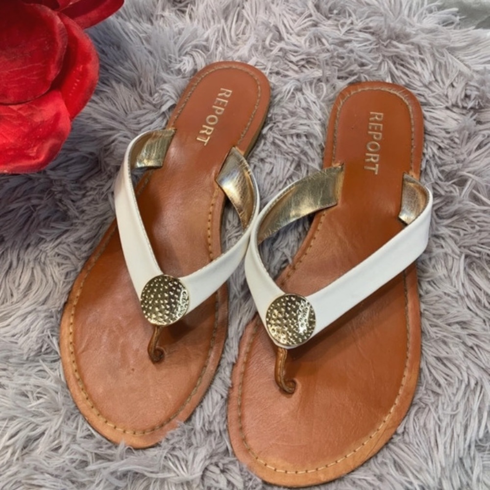 🌹Report White and Gold Thong Sandals with Brown Footbed